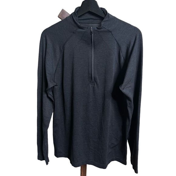 lululemon athletica Other - Lululemon Mens 1/2 Zip Pullover Large